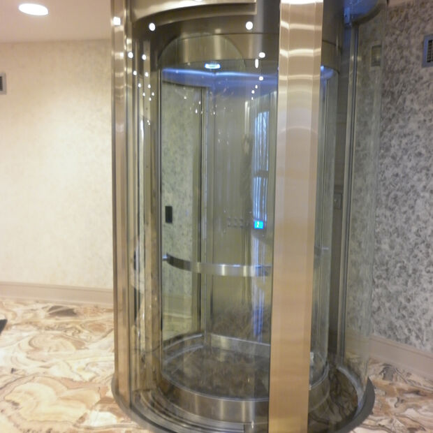 фото круглого панорамного лифта